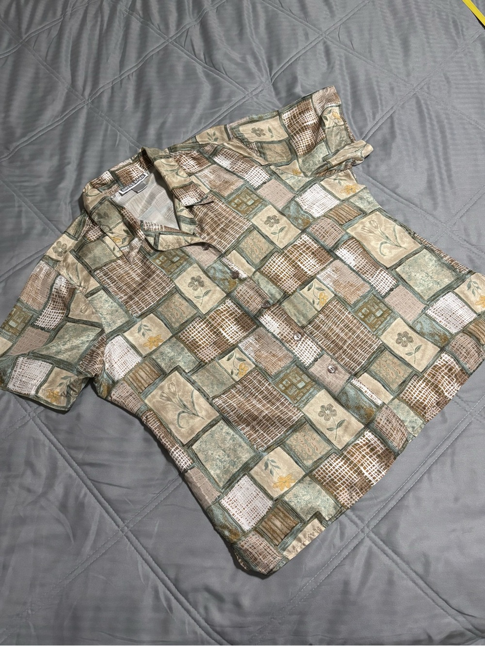 Vintage Dress Barn 100% Silk Patchwork Floral Shirt XL Button Front Collared